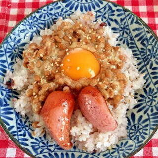 朝ご飯！三十雑穀の納豆＆卵＆ウインナー★